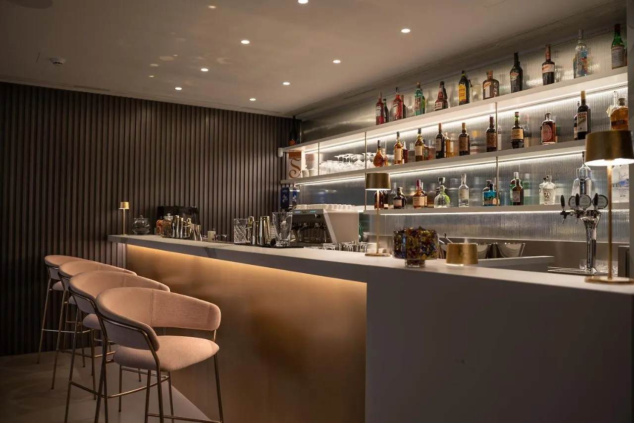 Elitis House - Suite & Spa Nova Milanese 5*,