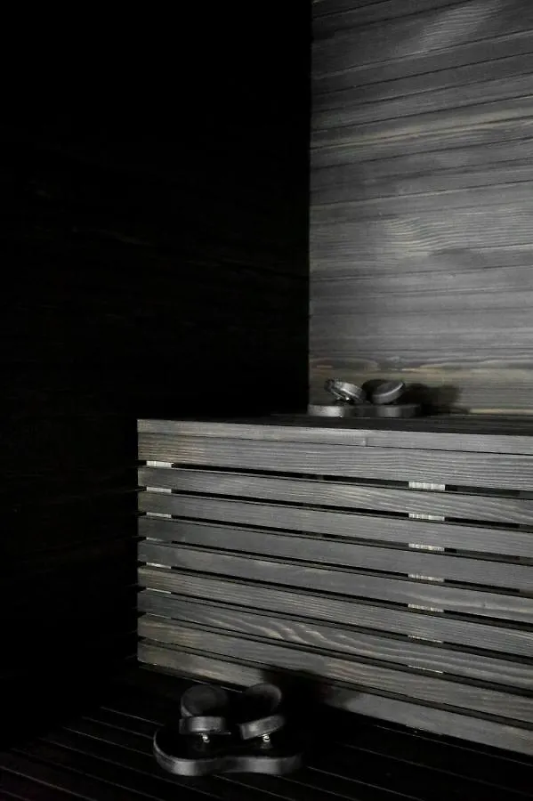 Elitis House - Suite & Spa Nova Milanese 5*,